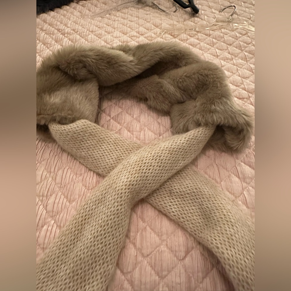Nardi and Tagliaferri Scarf With Faux Fur and Knit Ends. Ivory in Color. O/S.